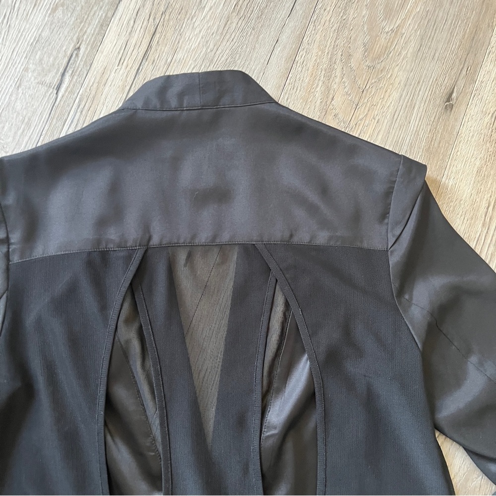 Factory Mesh Panel Lightweight Blazer​ - Picture 5 of 8